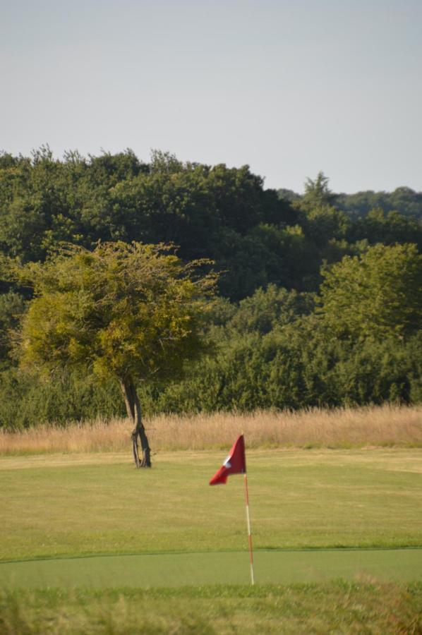 Cottages Du Golf Fleuray-Amboise 坎格雷 外观 照片